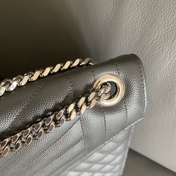 ❌SOLD❌YSL Large Envelope Bag - Picture 3 of 13